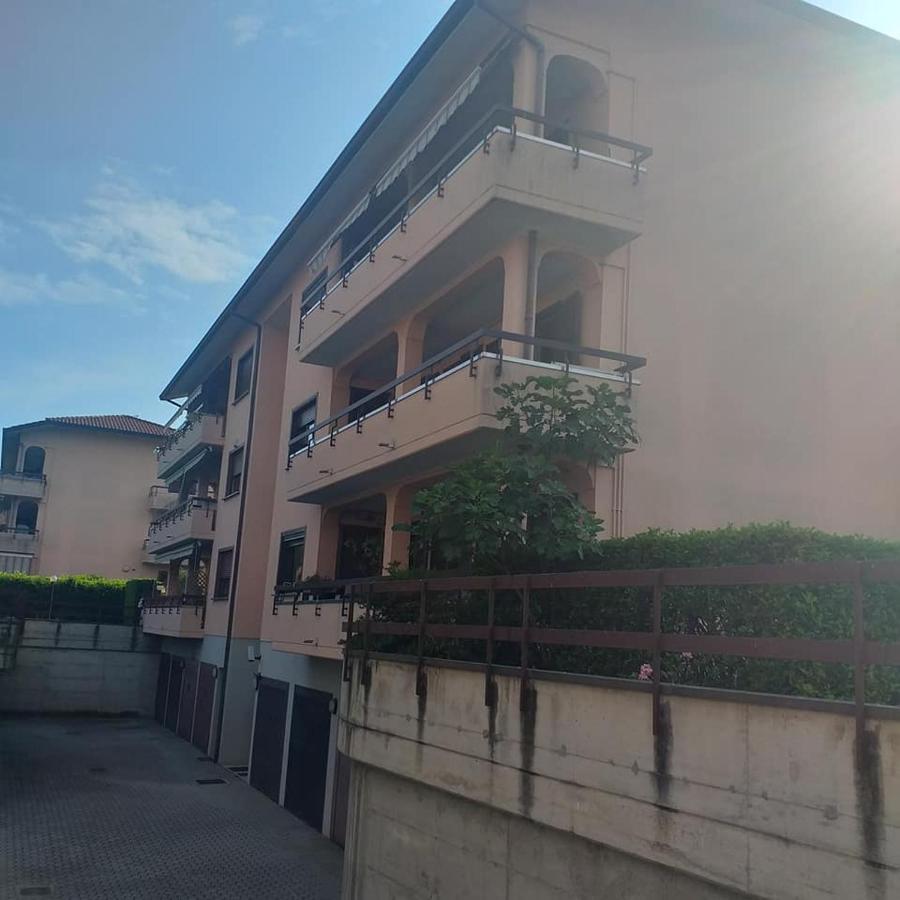 Fiorenza House Luisago Екстер'єр фото