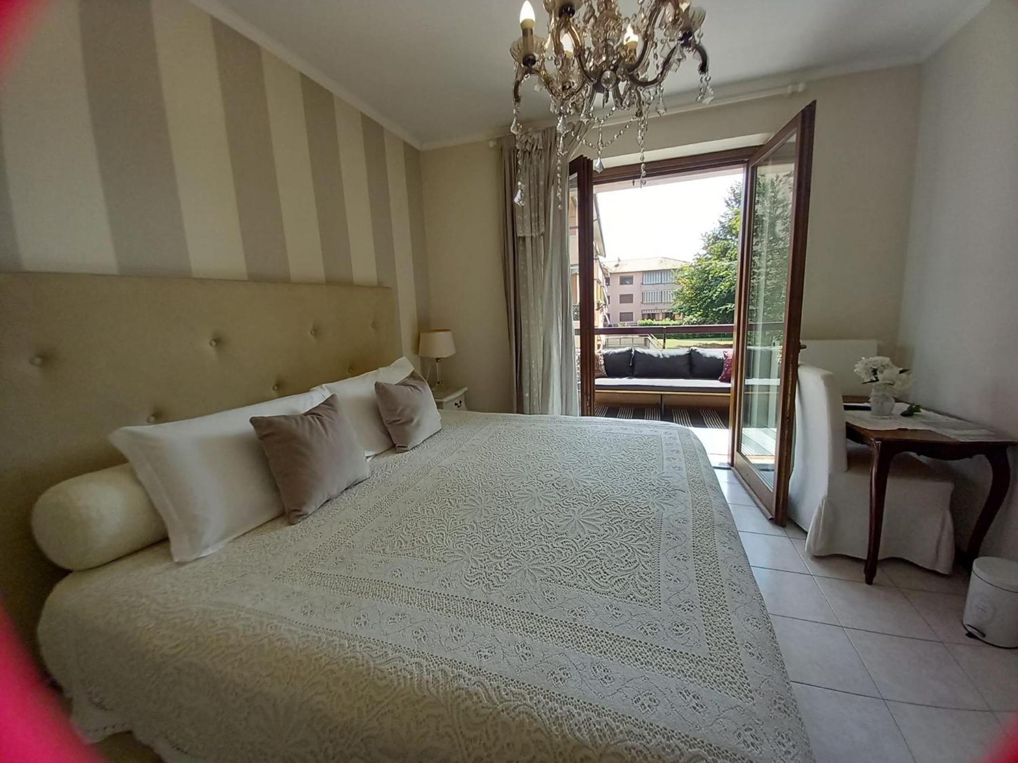 Fiorenza House Luisago Екстер'єр фото